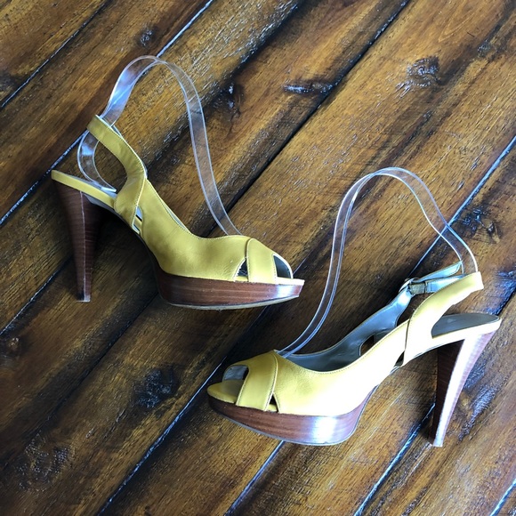 Marc Fisher Yellow Peep Toe Heels Strappy Sandals - Picture 4 of 9